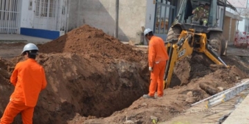 Timbues: llevan adelante la obra de cloacas en la zona oeste