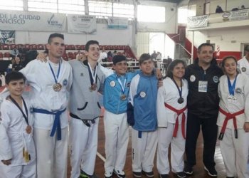 Siete jóvenes de la escuela de Taekwondo de Maciel subieron al podio en Córdoba