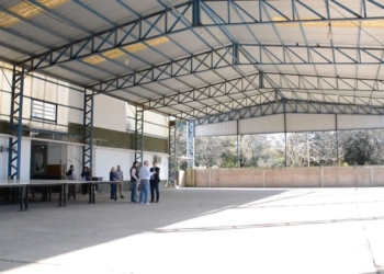 Entregaron cerca de 500 mil pesos para la Escuela Primaria de Diaz