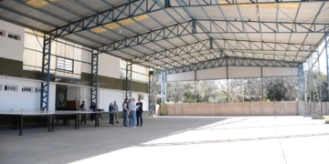 Entregaron cerca de 500 mil pesos para la Escuela Primaria de Diaz