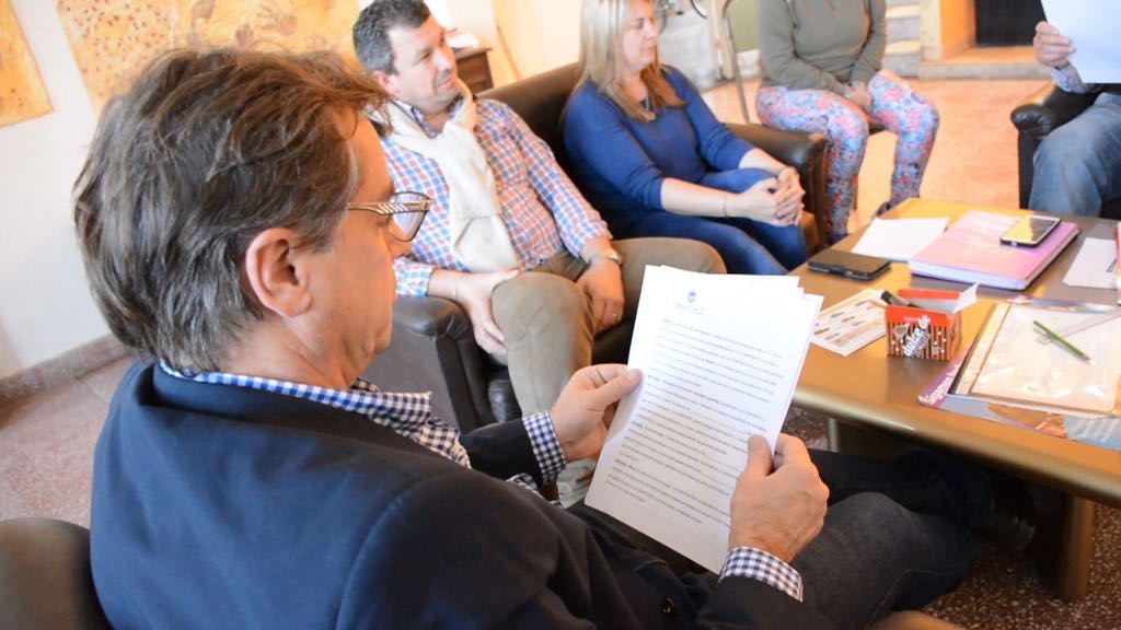 Entregaron cerca de 500 mil pesos para la Escuela Primaria de Diaz