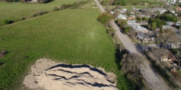 Comenzaron las esperadas obras sobre el camino a Puerto Aragón