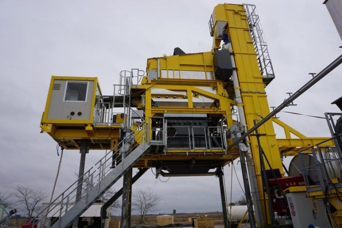 Instalaron en Maciel la planta de asfalto más moderna del país