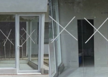 Ultiman detalles para instalar el cajero automático en Monje