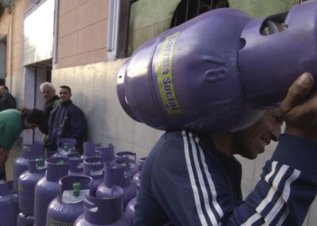 Gaboto anunció la vuelta del camión de la garrafa social