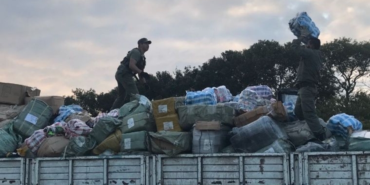 Millonario secuestro de mercadería en San Genaro