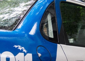 La policía persiguió y detuvo a dos hombres en pleno centro de San Lorenzo