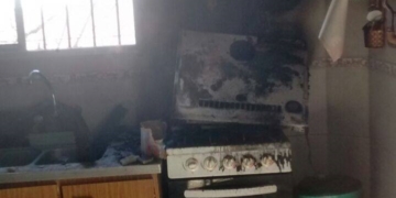 Dejaron la cocina prendida y se desató un incendio con daños materiales