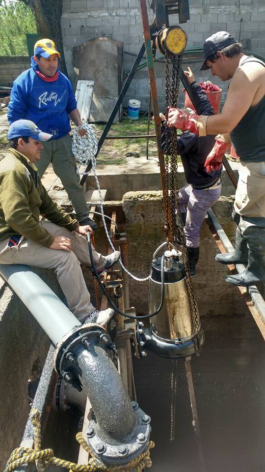 San Genaro recibió nueva bomba de cloaca