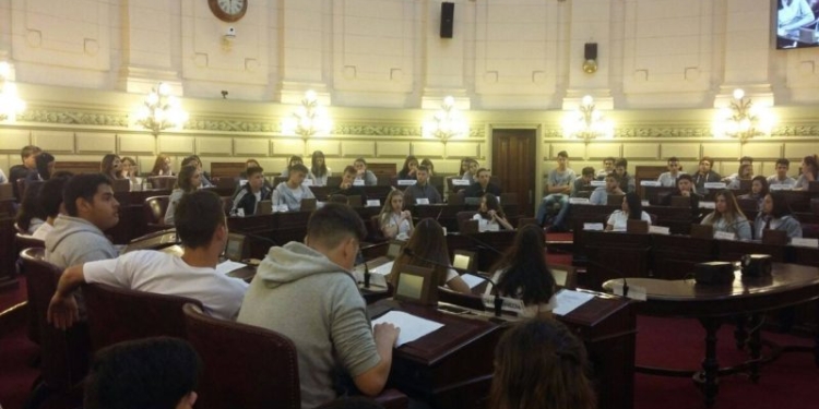 Alumnos de Barrancas fueron “Diputados por un Día”