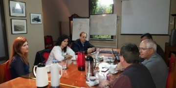 Buscan medidas para disminuir el peligro del cruce ferroviario en Andino