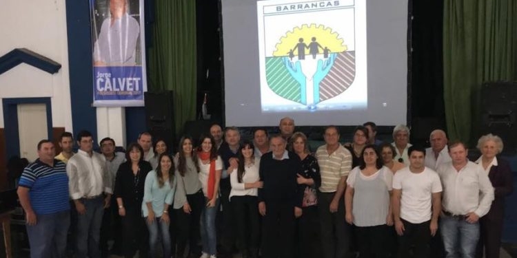 Calvet lanzó su campaña para la reelección en Barrancas