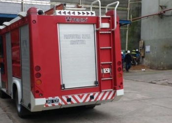 Un obrero quedó sepultado por cereal dentro de un silo