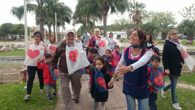 Oliveros: alumnos del jardín trabajan en seguridad vial y pintarán sendas peatonales