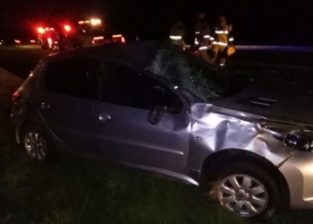 Un joven herido tras un impactante vuelco en la autopista