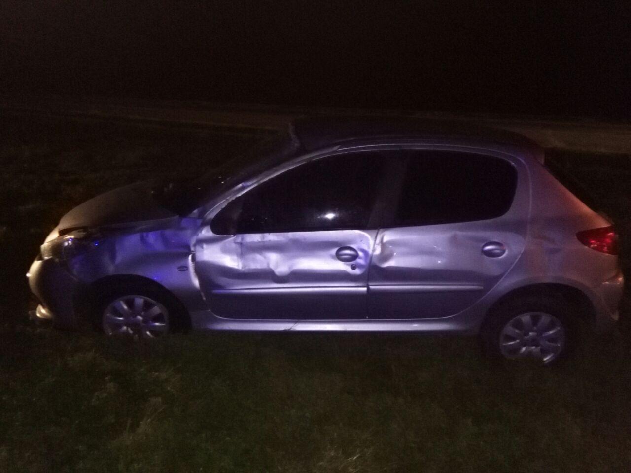 Un joven herido tras un impactante vuelco en la autopista