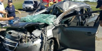 Un conductor se salvó de milagro tras un tremendo vuelco