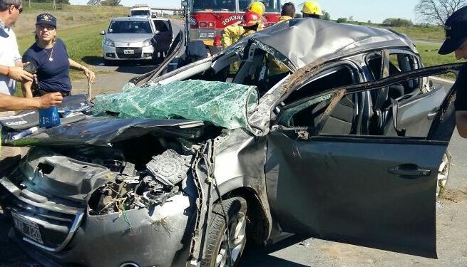 Un conductor se salvó de milagro tras un tremendo vuelco