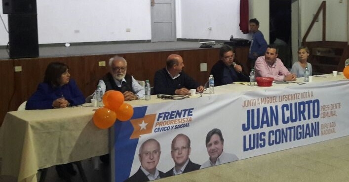 Curto presentó su lista con fuerte apoyo de funcionarios provinciales