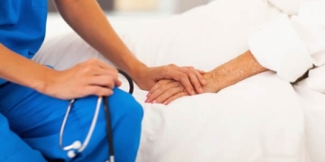 Lanzan un plan para promover la carrera de enfermería