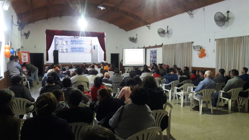 Curto presentó su lista con fuerte apoyo de funcionarios provinciales