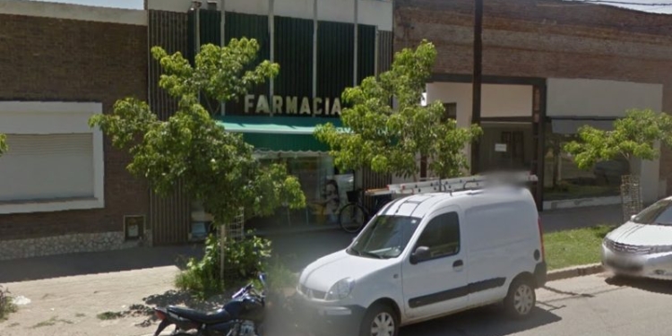 Oliveros: incitó a su hija a robar un celular en una farmacia