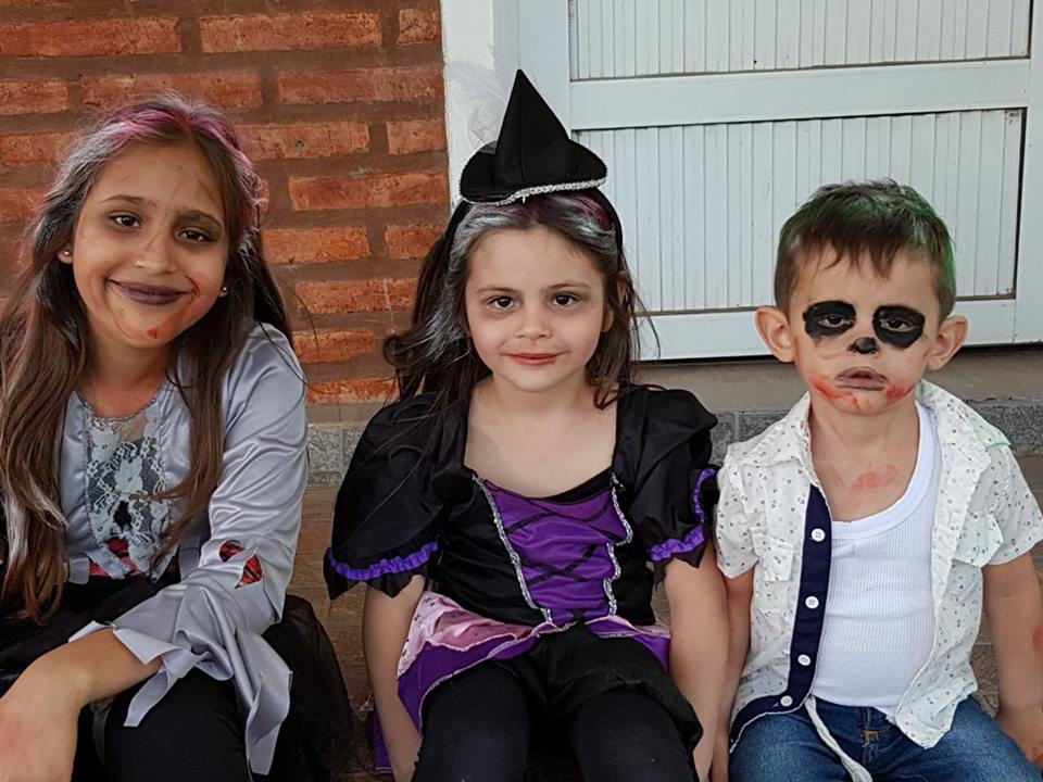 Entre santos y brujas: así se vivió Halloween en la región