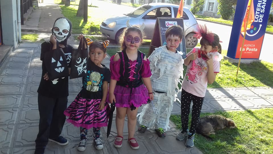 Entre santos y brujas: así se vivió Halloween en la región