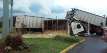 Centeno: choque entre dos camiones y corte total de la Ruta 34