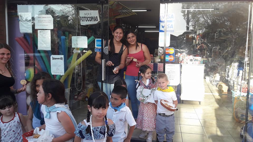 ¡Viva la Patria! Niños festejaron la Tradición al estilo Halloween