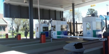 Autopista: se agrava el conflicto en peajes y continúan levantando barreras