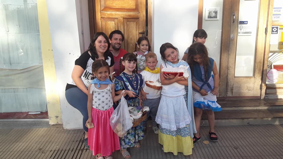 ¡Viva la Patria! Niños festejaron la Tradición al estilo Halloween