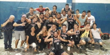 Club Maciel gritó campeón y ascendió en la Liga Rosarina