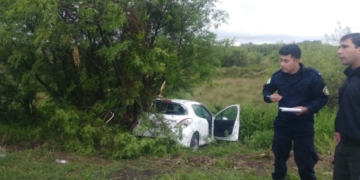 Monje: un herido tras chocar con un árbol en medio del temporal