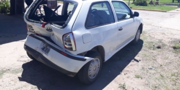 Monje: dos autos y un fuerte choque en pleno centro