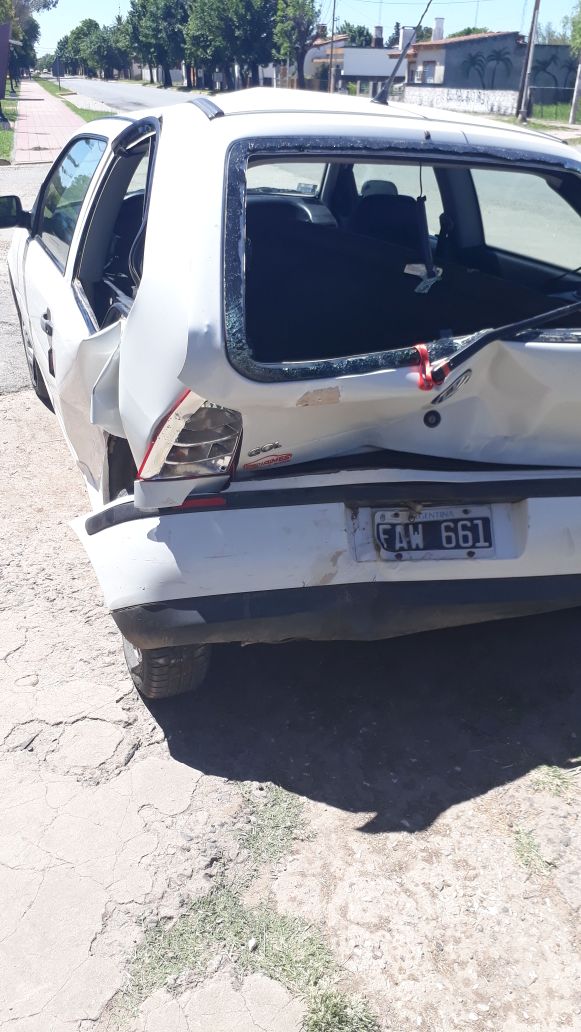 Monje: dos autos y un fuerte choque en pleno centro