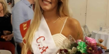 Una sangenarina fue electa reina en la cena de la Liga Cañadense de Básquet