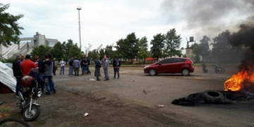 Paro de aceiteros en el cordón industrial