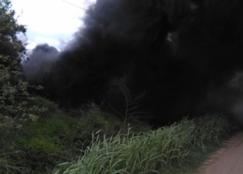 Monje: importante incendio en cercanía a la autopista