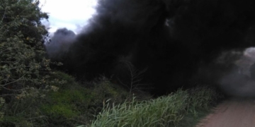 Monje: importante incendio en cercanía a la autopista