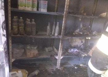 Incendio en una carnicería de San Genaro frente al cuartel de bomberos