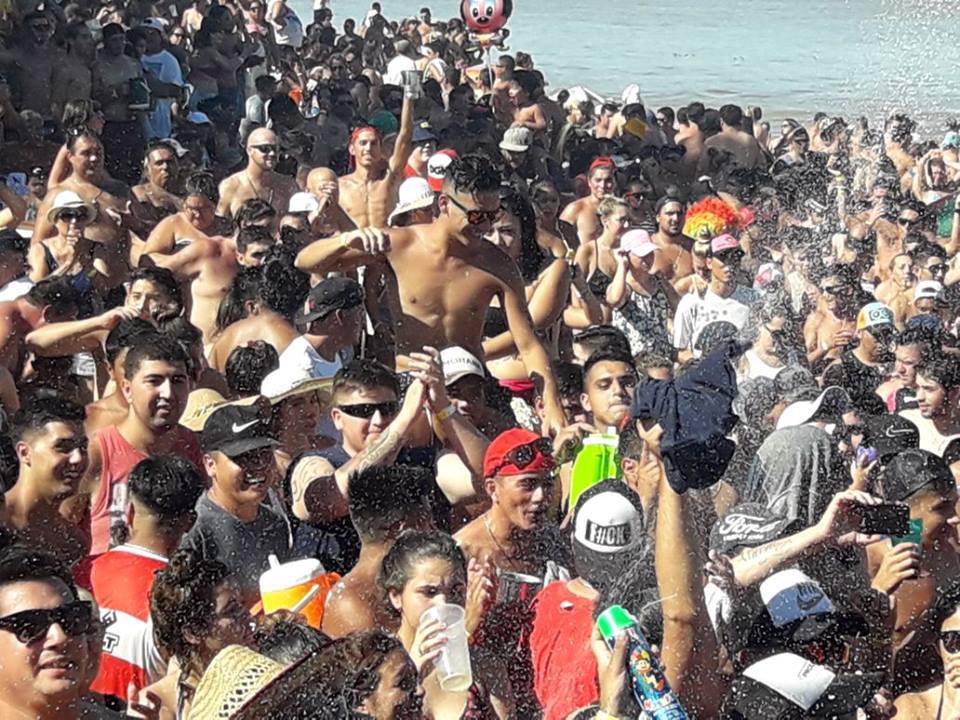 La Boca desbordó de gente en otra exitosa Fiesta Del Balneario