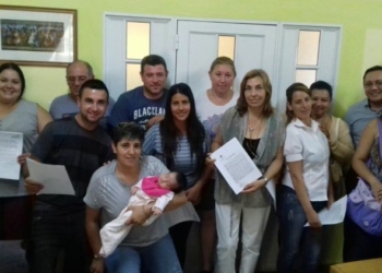 Gaboto: familias recibieron materiales para construir sus viviendas