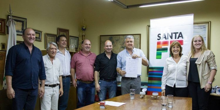 San Genaro recibió 100 medidores para controlar el uso del agua
