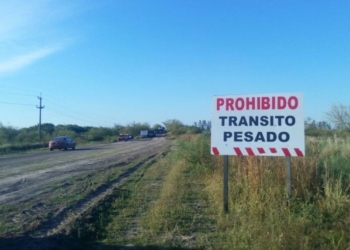 Demandarán al camionero por la caída del puente de Ruta 10