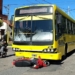 El motociclista que impactó contra un colectivo perdió la vida