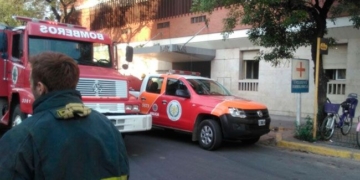 Un incendio afectó parte del Instituto Médico Regional de San Lorenzo