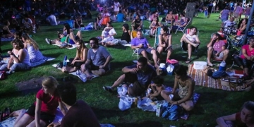 Totoras despide enero con un picnic nocturno