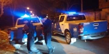 Tenía pedido de captura, entró a robar y lo atraparon en el baño