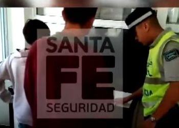 Son menores y rompían parabrisas en la autopista: fueron detenidos